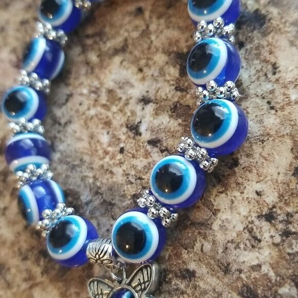 ❤ Blue Evil Eye Beaded Bracelet with Butterfly Charm - Picture 4 of 5
